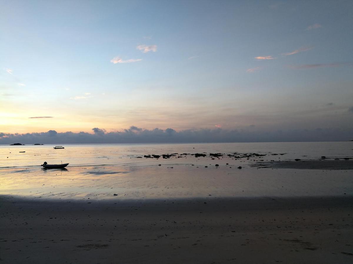 Rainbow Tioman Cottage Kampong Juara エクステリア 写真